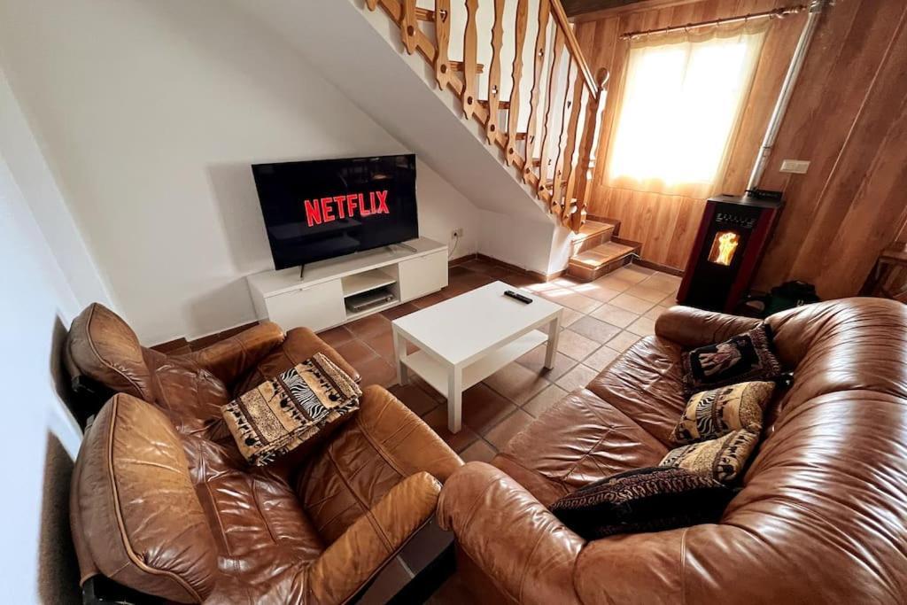 Apartamento, Ideal Grupos, Aparcamiento En La Puerta Y Con Impresionantes Vistas